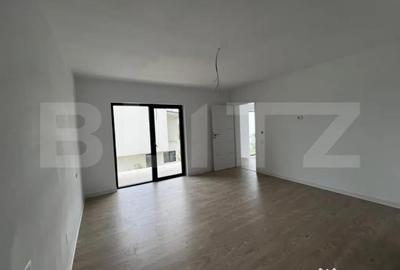 Casă cu 3 camere cu Teren 320 Mp în Central - 1