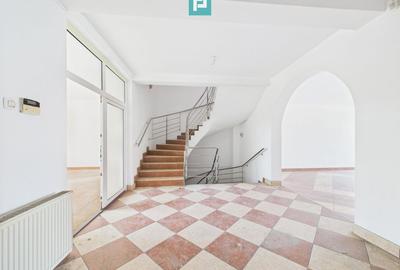 Casă cu 5 camere cu Teren 850 Mp în Mehala