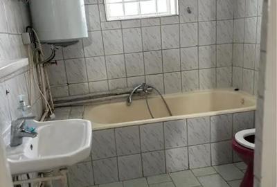 Casă cu 3 camere cu Teren 667 Mp în Central - 8