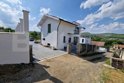 Casă cu 4 camere cu Teren 650 Mp în Livezeni - 16