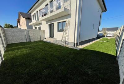 Casă cu 4 camere cu Teren 250 Mp în Bragadiru