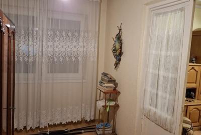Apartament cu 3 camere semidecomandat, mobilat în Crihala - 2