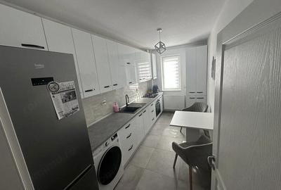 Apartament cu 4 camere decomandat în Calea Urseni - 2