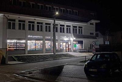 Casă cu 4 camere cu Teren 950 Mp în Central - 2