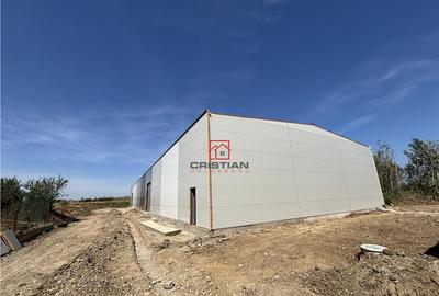 Spațiu comercial, de 575 mp, în Central - 13