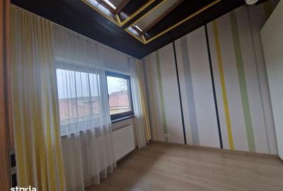 Apartament cu 3 camere în Zăvoi - 7