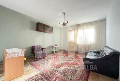 Apartament cu 2 camere decomandat în Cetate