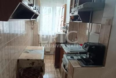 Apartament cu 3 camere semidecomandat în Central - 8
