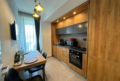 Apartament cu 3 camere decomandat în Exterior Vest - 2