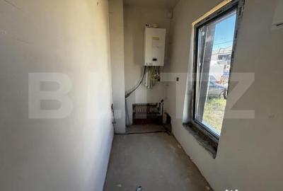 Casă cu 4 camere cu Teren 400 Mp în Central - 2