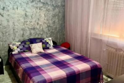 Apartament cu 3 camere semidecomandat, mobilat în Central - 1