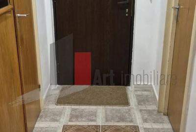 Apartament cu 3 camere semidecomandat în Drumul Taberei - 4