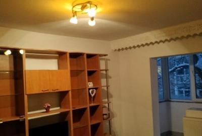 Apartament o camera,etaj 1, decomandat, zona Centru Bancar/ Iulius Mall - 16
