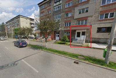 Spațiu comercial, de 54 mp, în Central - 7