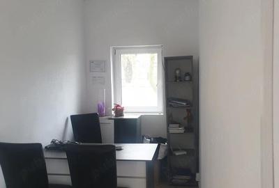 Spațiu comercial, de 12 mp, în Central - 4