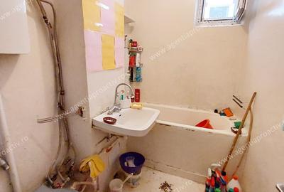 Apartament cu 2 camere decomandate, Cartier Micro 20, etaj 6! - 5