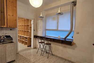 Spatiu comercial CENTRU Acces stradal, loc de parcare propri - 12