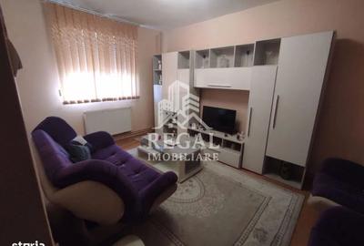 Casă individuală cu 4 camere cu Teren 100 Mp în Central - 1