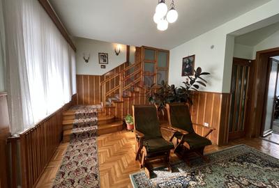 Vilă spațioasă 6 camere în centrul Lugoj – teren 471 mp, garaj - 15