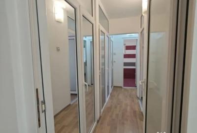 Apartament cu 3 camere decomandat în Central - 4