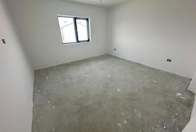 Casă individuală cu 4 camere cu Canalizare în Central - 11