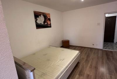 Garsonieră decomandată în Central - 4