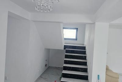 Casa P+1 zona Damila 149 mp, teren 412 - 18