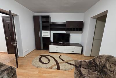 Apartament cu 2 camere, mobilat în Pajura