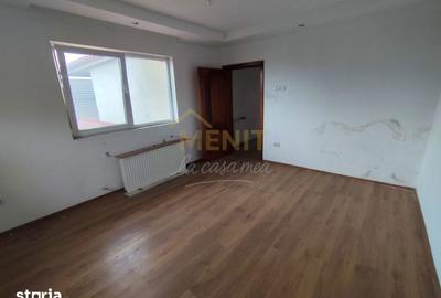 Casă cu 5 camere cu Teren 1508 Mp în Bereasca - 2