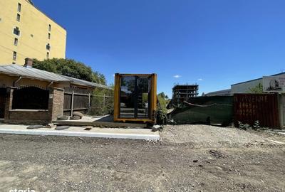 Spațiu comercial, de 40 mp, în Central - 13