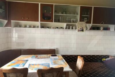 Apartament cu 3 camere semidecomandat, mobilat în Semicentral - 1