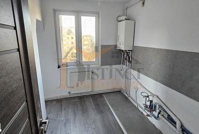 Apartament cu 3 camere decomandat în Astra - 7