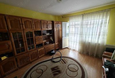 Apartament cu 3 camere decomandat, mobilat în Dorobanți 1 - 9