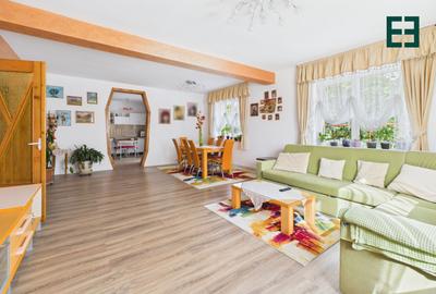 Casă individuală cu 8 camere cu Canalizare în Bujac - 2