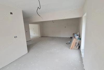 Casă cu Teren 345 Mp în Central - 6