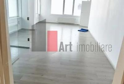 Spațiu comercial, de 200 mp, în Central - 9