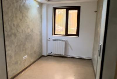 Spatiu comercial de inchiriat zona Doraly - 10