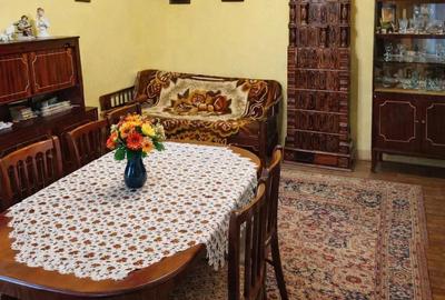 Casă cu 3 camere cu Teren 540 Mp în Central