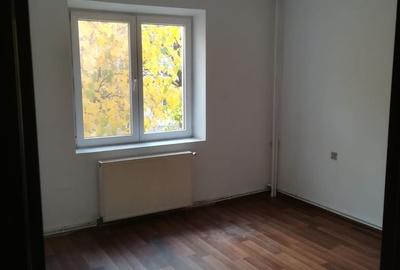 Apartament cu 3 camere decomandat în Vitan - 3