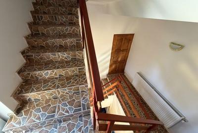 Casă cu 9 camere cu Teren 515 Mp în Central - 5