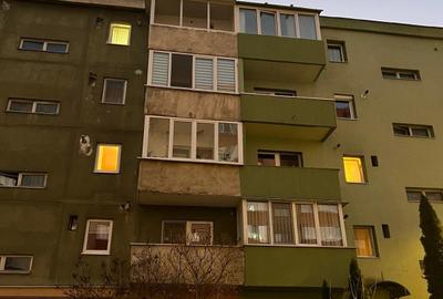 Apartament 3 camere decomandat Brasov - 2