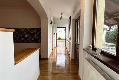 Casă cu 3 camere decomandat cu Teren 430 Mp în Griviței - 1