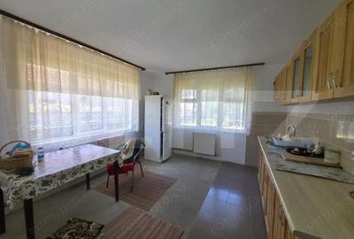 Casă cu Teren 843 Mp în Central - 9