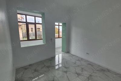 Spațiu comercial, de 250 mp, în Central - 9