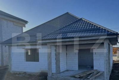 Casă cu 3 camere cu Teren 400 Mp în Central