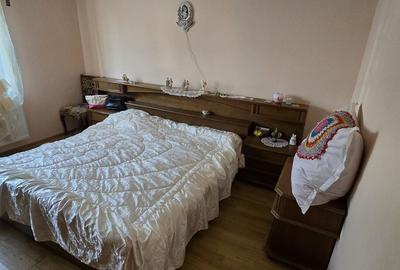 Casă cu 5 camere cu Teren 3552 Mp în Bălușeni - 2