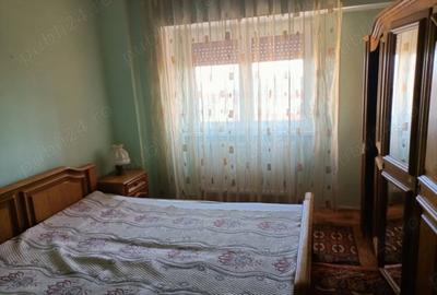 Apartament 3 camere,  decomandate,  zona Central - 3