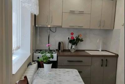 Garsonieră decomandată în Romană - 3