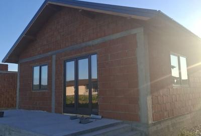 Casă cu 3 camere în Oșorhei - 2