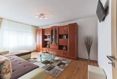 De vânzare apartament spațios cu 2 camere decomandat etaj 3 Comision 0 - 3